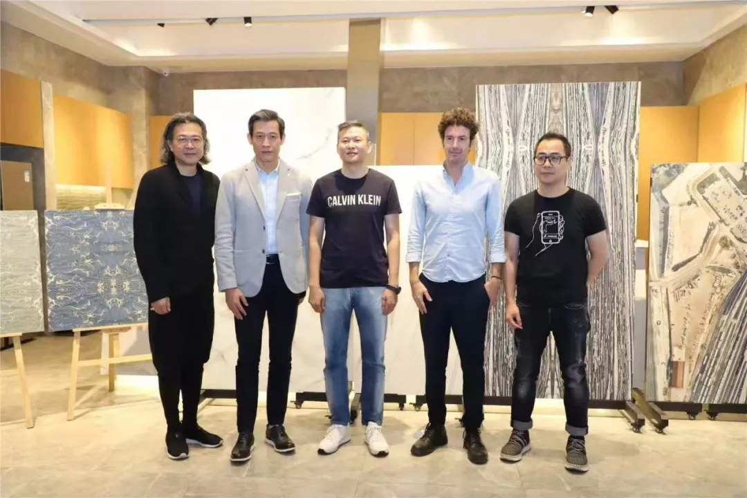 陶博會(huì)探店|KT瓷磚帶你一秒做“上帝”，地球之美竟在眼前！